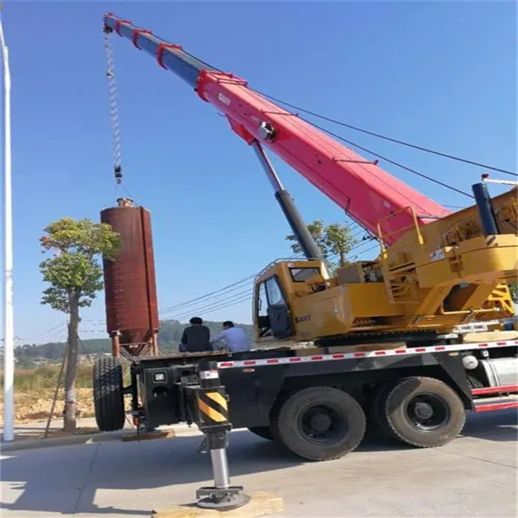 鲁山专业吊车租赁多少钱