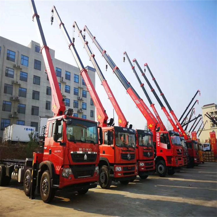 鲁山租专业吊车电话