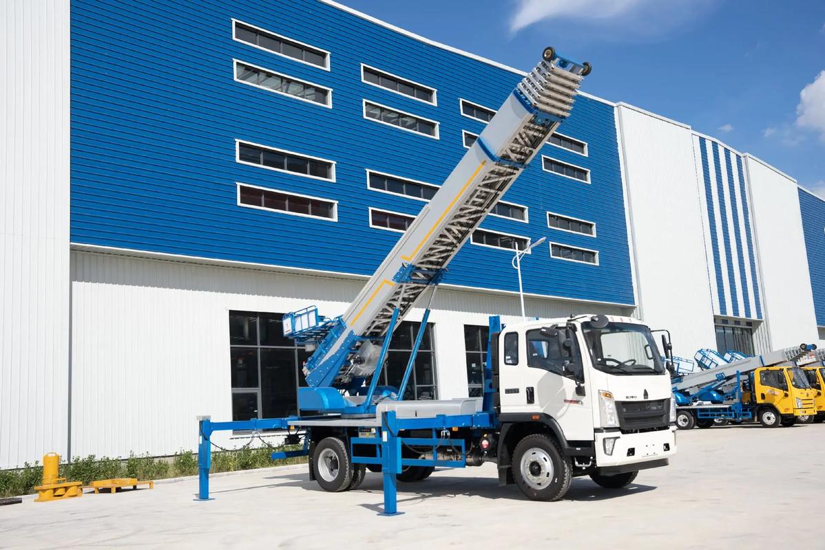 鲁山小型云梯车上料车租赁多少钱