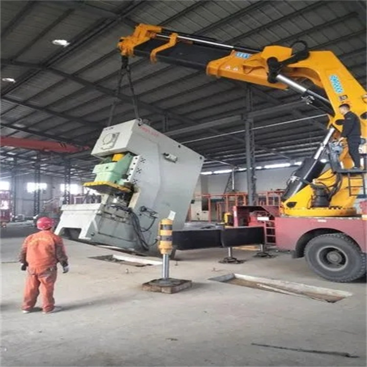 鲁山80吨折臂吊车出租附近电话