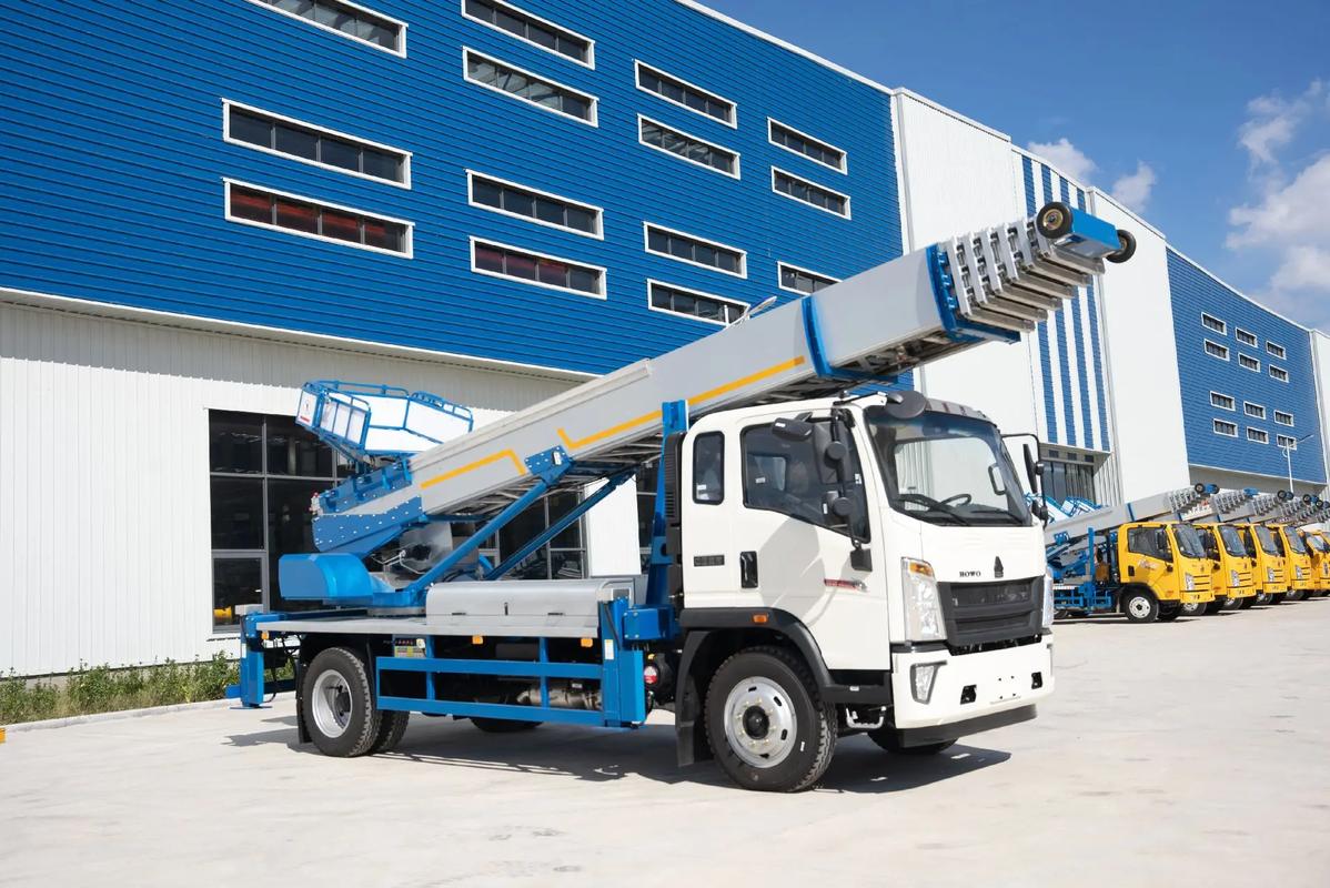 鲁山出租云梯车高空作业车 建筑垃圾搬运